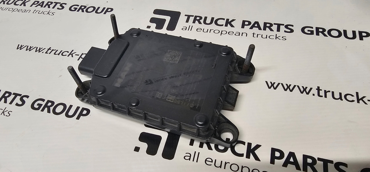 MAN TGX, TGS, TGL, TGM radar unit, distance sensor, distance control unit, EURO6 emission, 81276100035, 81276100034, 81276100037 autocruise by TRW, 81276100033, 81258137041 - Sensor for Truck: picture 3 MAN TGX, TGS, TGL, TGM radar unit, distance sensor, distance control unit, EURO6 emission, 81276100035, 81276100034, 81276100037 autocruise by TRW, 81276100033, 81258137041 - Sensor for Truck: picture 3