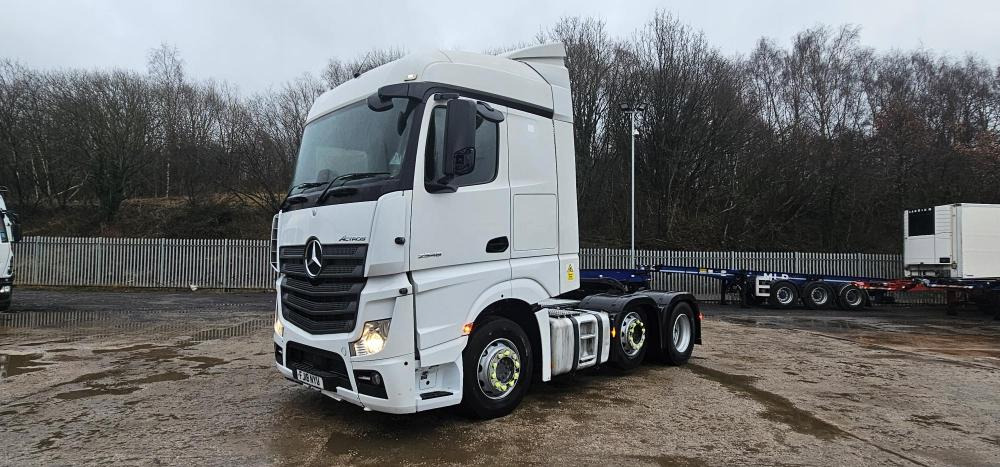 Tractor unit Mercedes 2548: picture 10