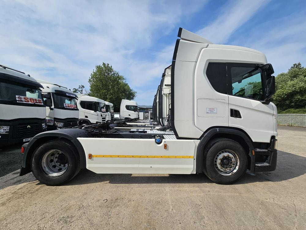 Tractor unit Scania G410: picture 19