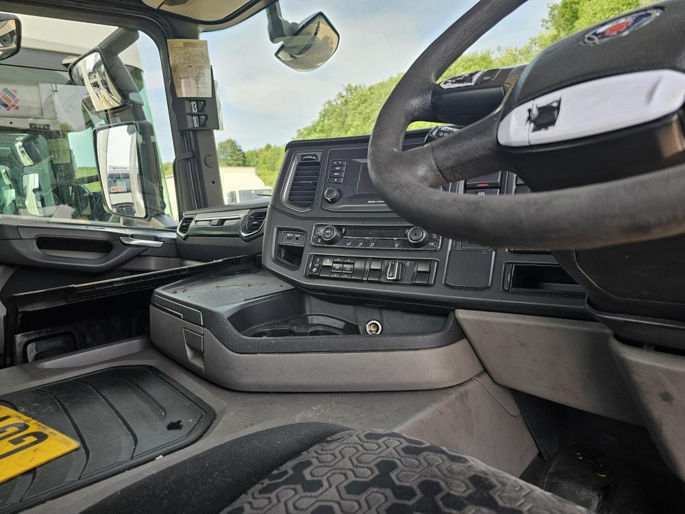 Scania G410 - Tractor unit: picture 2 Scania G410 - Tractor unit: picture 2