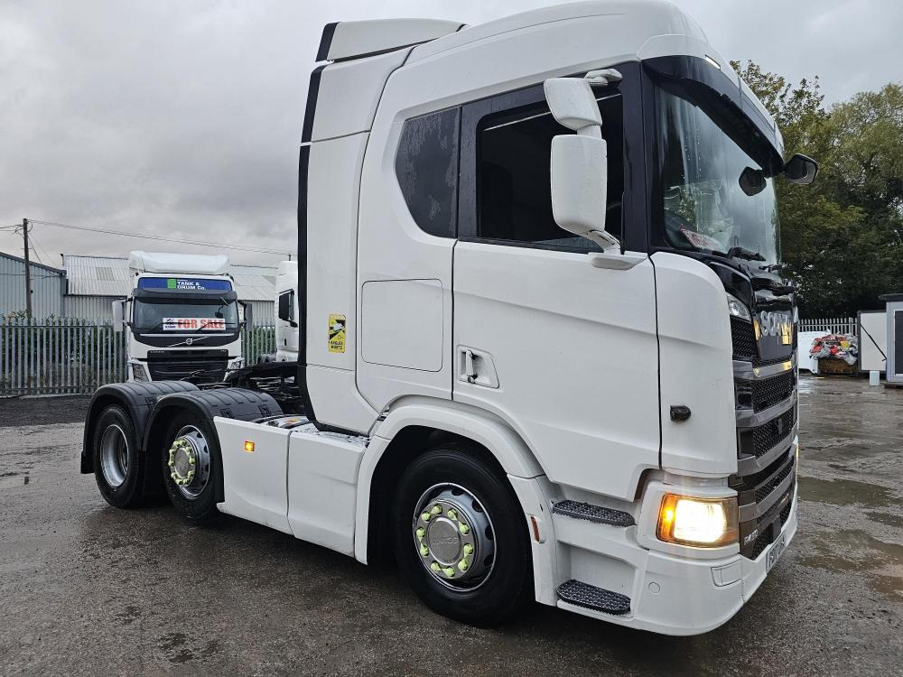 Scania R450 - Tractor unit: picture 1 Scania R450 - Tractor unit: picture 1