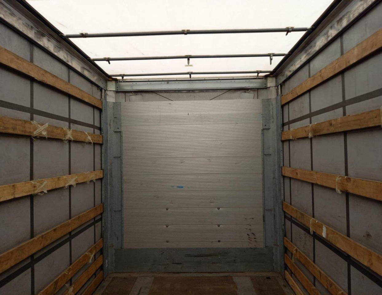 2021 Schmitz Cargobull SCS24/L Varios - Curtainsider semi-trailer: picture 2 2021 Schmitz Cargobull SCS24/L Varios - Curtainsider semi-trailer: picture 2