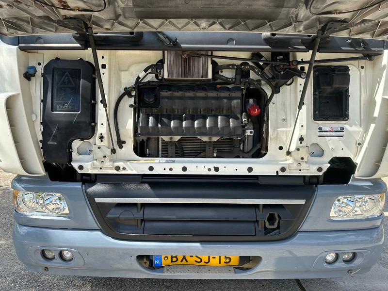 DAF CF 75.310 FAN / NL TRUCK / 6x2 / FUEL TANK 4 COMP. / 22 m3 / EURO5 / TOP CONDITION!! - Tank truck: picture 3 DAF CF 75.310 FAN / NL TRUCK / 6x2 / FUEL TANK 4 COMP. / 22 m3 / EURO5 / TOP CONDITION!! - Tank truck: picture 3