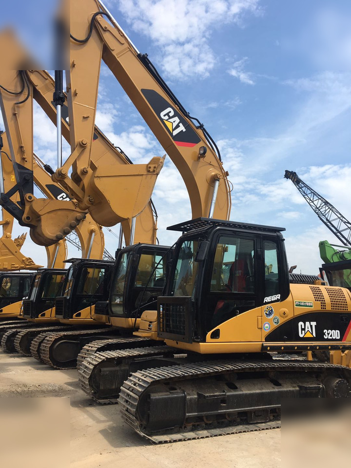 Crawler excavator CATERPILLAR 320D: picture 9 Crawler excavator CATERPILLAR 320D: picture 9