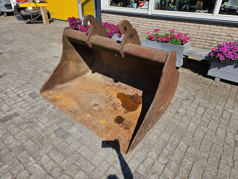 C. Klein Slotenbak - Bucket for Excavator: picture 2 C. Klein Slotenbak - Bucket for Excavator: picture 2