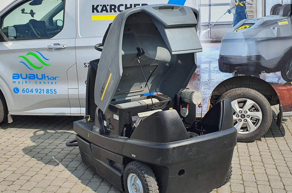Industrial sweeper KÄRCHER KM 100/100 R Bp: picture 8