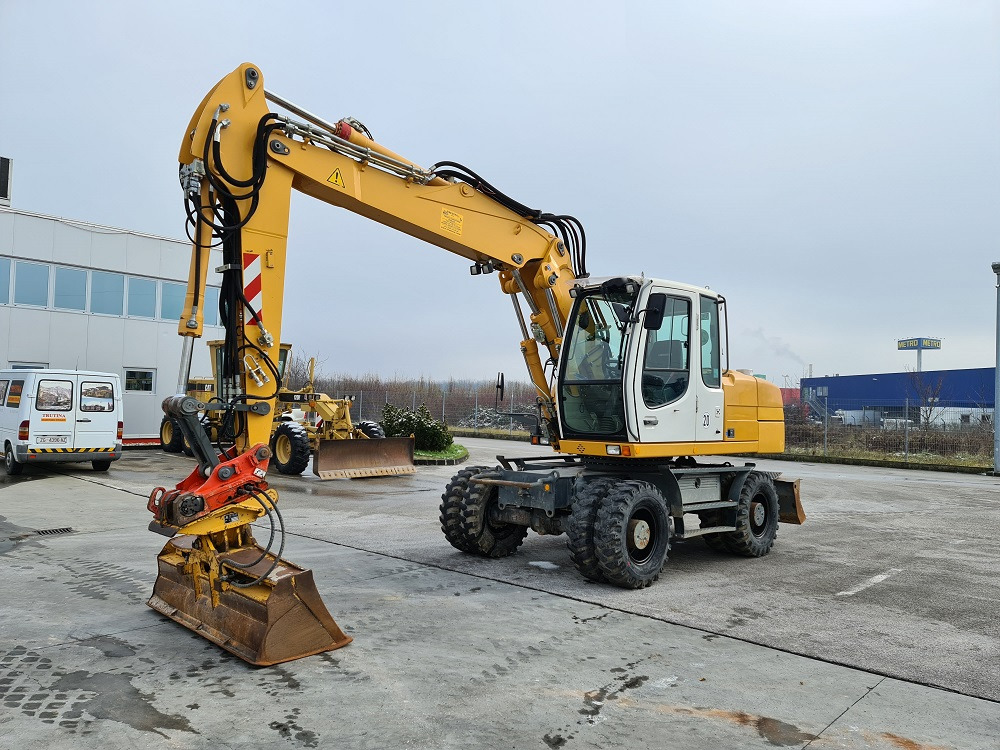 LIEBHERR A316 - Construction machinery: picture 1 LIEBHERR A316 - Construction machinery: picture 1