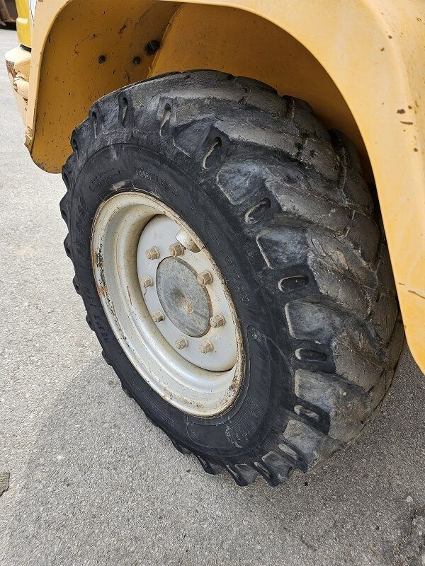 Loader Volvo L30B: picture 16