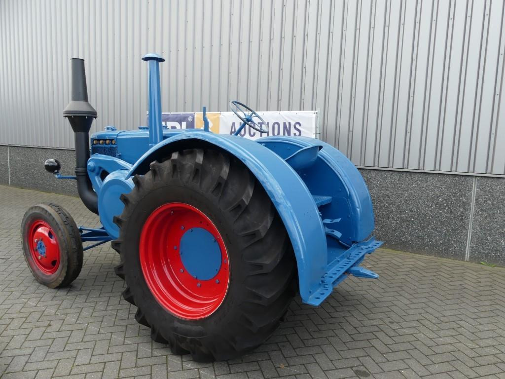 Lanz Bulldog D9515 - Farm tractor: picture 4 Lanz Bulldog D9515 - Farm tractor: picture 4