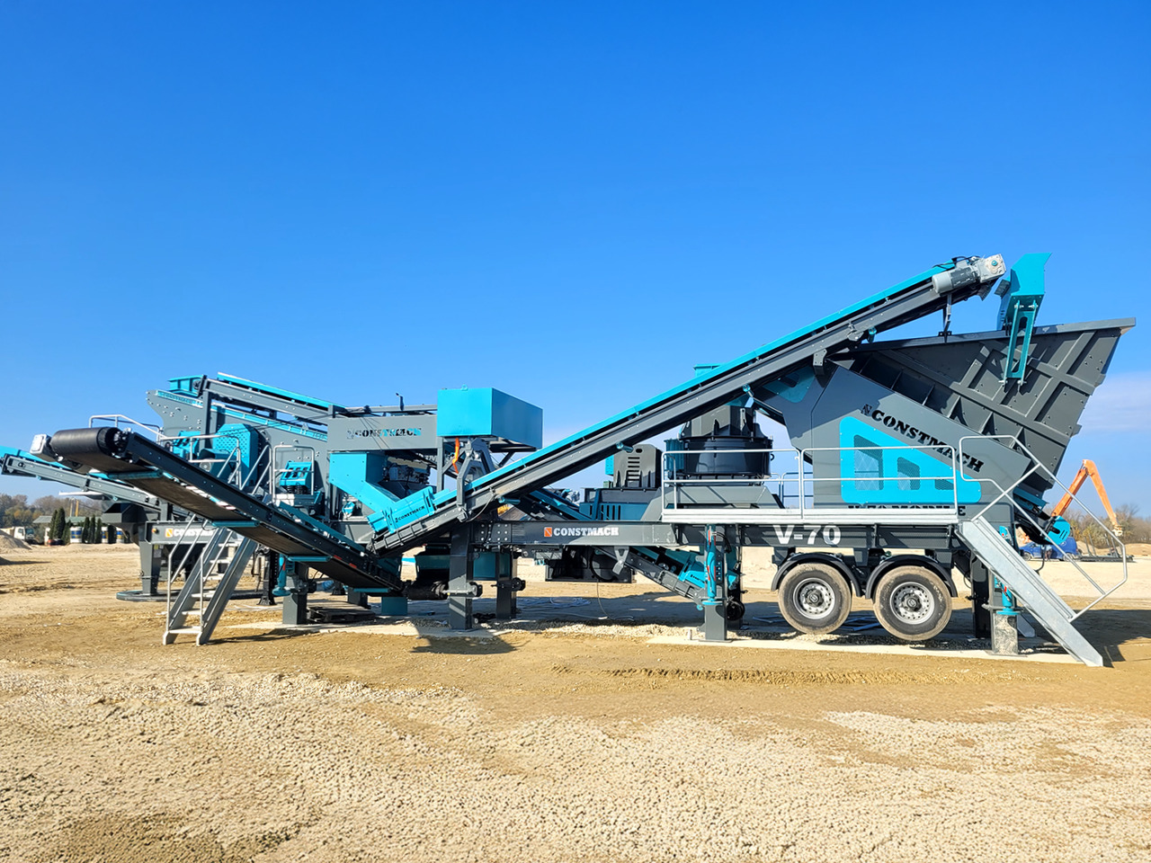 Constmach Mobiler Brecher mit vertikaler Welle und einer Kapazität von 200 t/h - Mobile crusher: picture 4 Constmach Mobiler Brecher mit vertikaler Welle und einer Kapazität von 200 t/h - Mobile crusher: picture 4