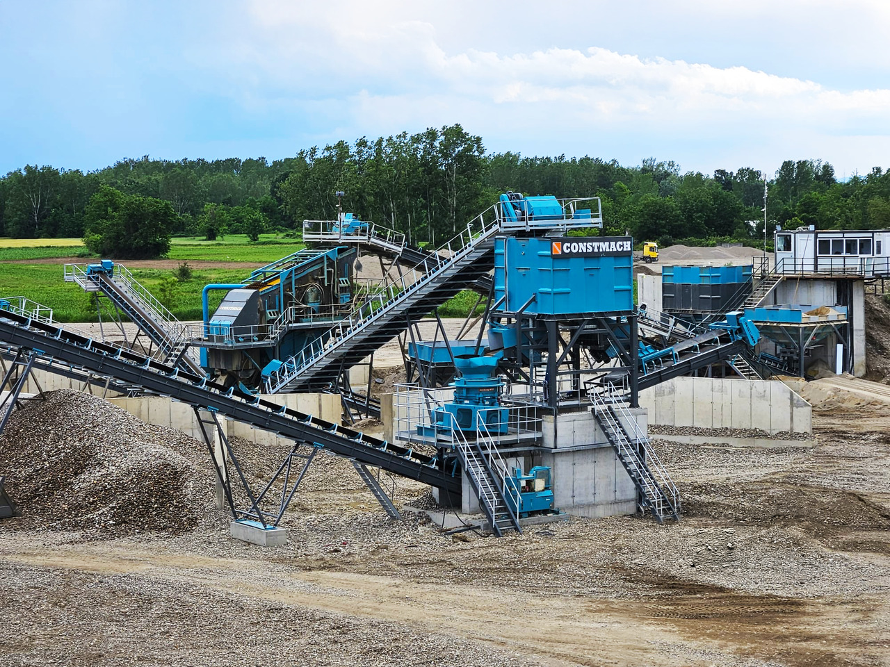 Constmach Stationäre Wasch- und Siebanlagen (Sand-, Kies-, Schotter Wäsche und -siebung) - Screener: picture 4 Constmach Stationäre Wasch- und Siebanlagen (Sand-, Kies-, Schotter Wäsche und -siebung) - Screener: picture 4
