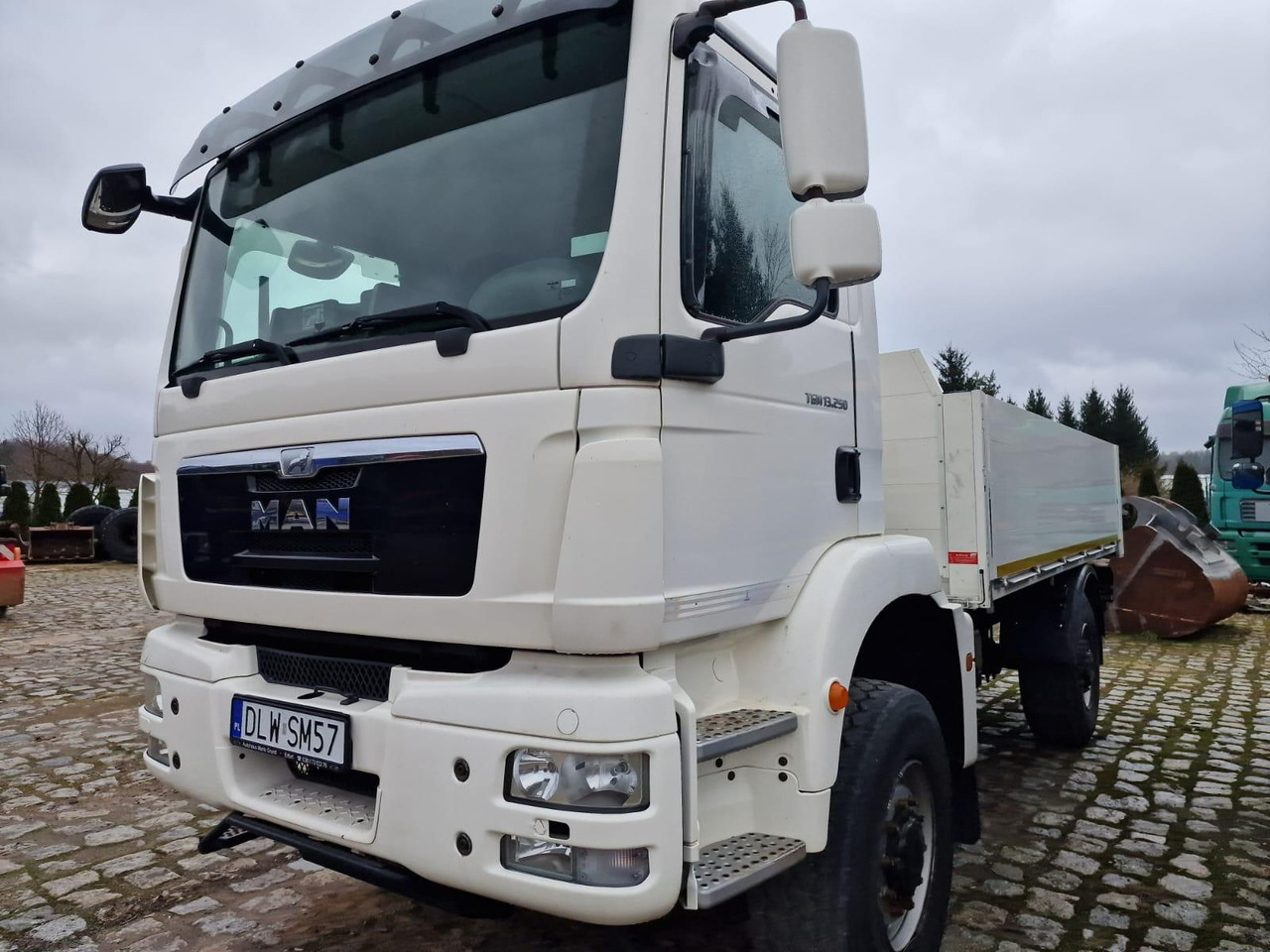 MAN 13.250 - Truck: picture 3 MAN 13.250 - Truck: picture 3