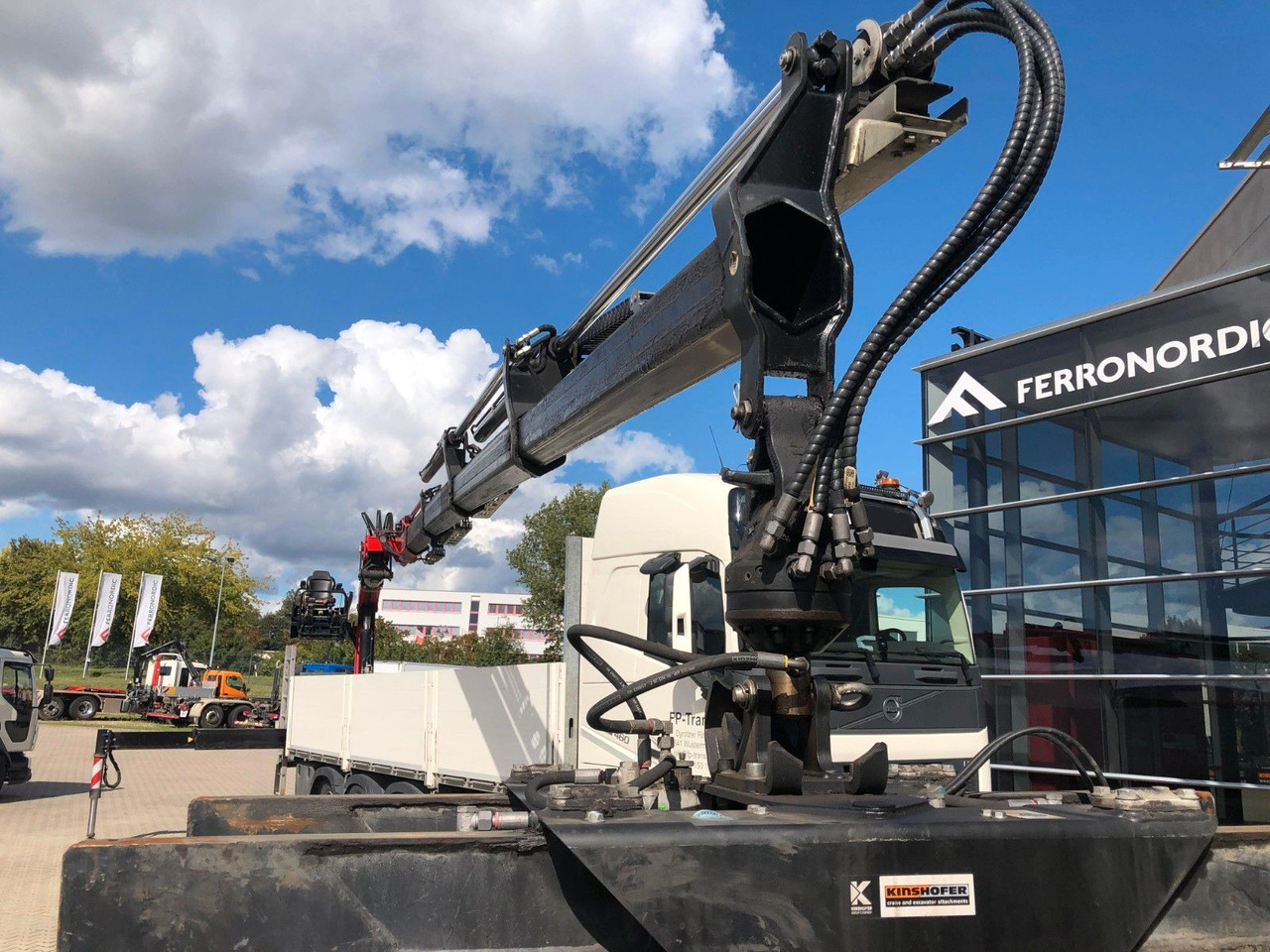 Volvo FH460 8x2 TRIDEM VLA&NLA gelenkt*FASSI F215AS.24 - Dropside/ Flatbed truck, Crane truck: picture 4 Volvo FH460 8x2 TRIDEM VLA&NLA gelenkt*FASSI F215AS.24 - Dropside/ Flatbed truck, Crane truck: picture 4