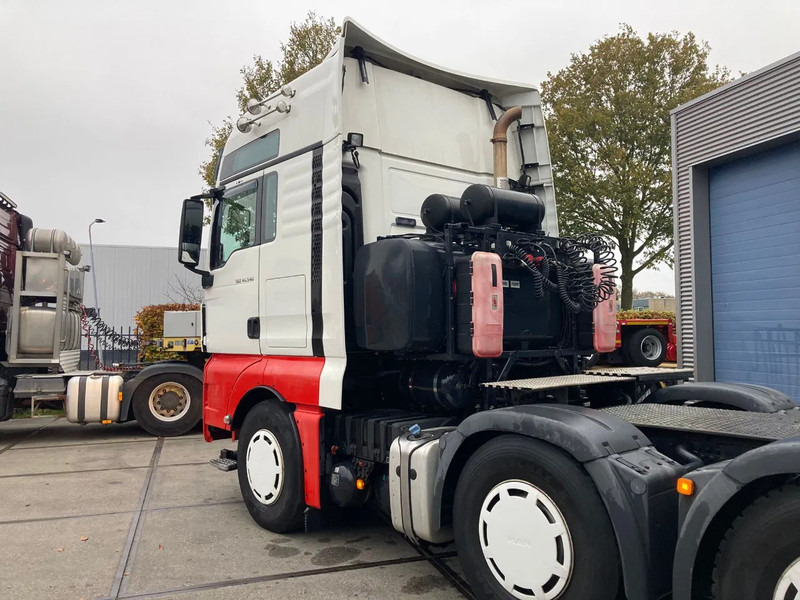 MAN TGX 41.540 8x4/4 BLS - Tractor unit: picture 3 MAN TGX 41.540 8x4/4 BLS - Tractor unit: picture 3