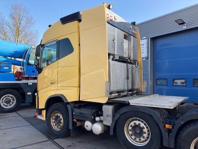 Volvo FH 16.750 8x4/4 - Tractor unit: picture 3 Volvo FH 16.750 8x4/4 - Tractor unit: picture 3