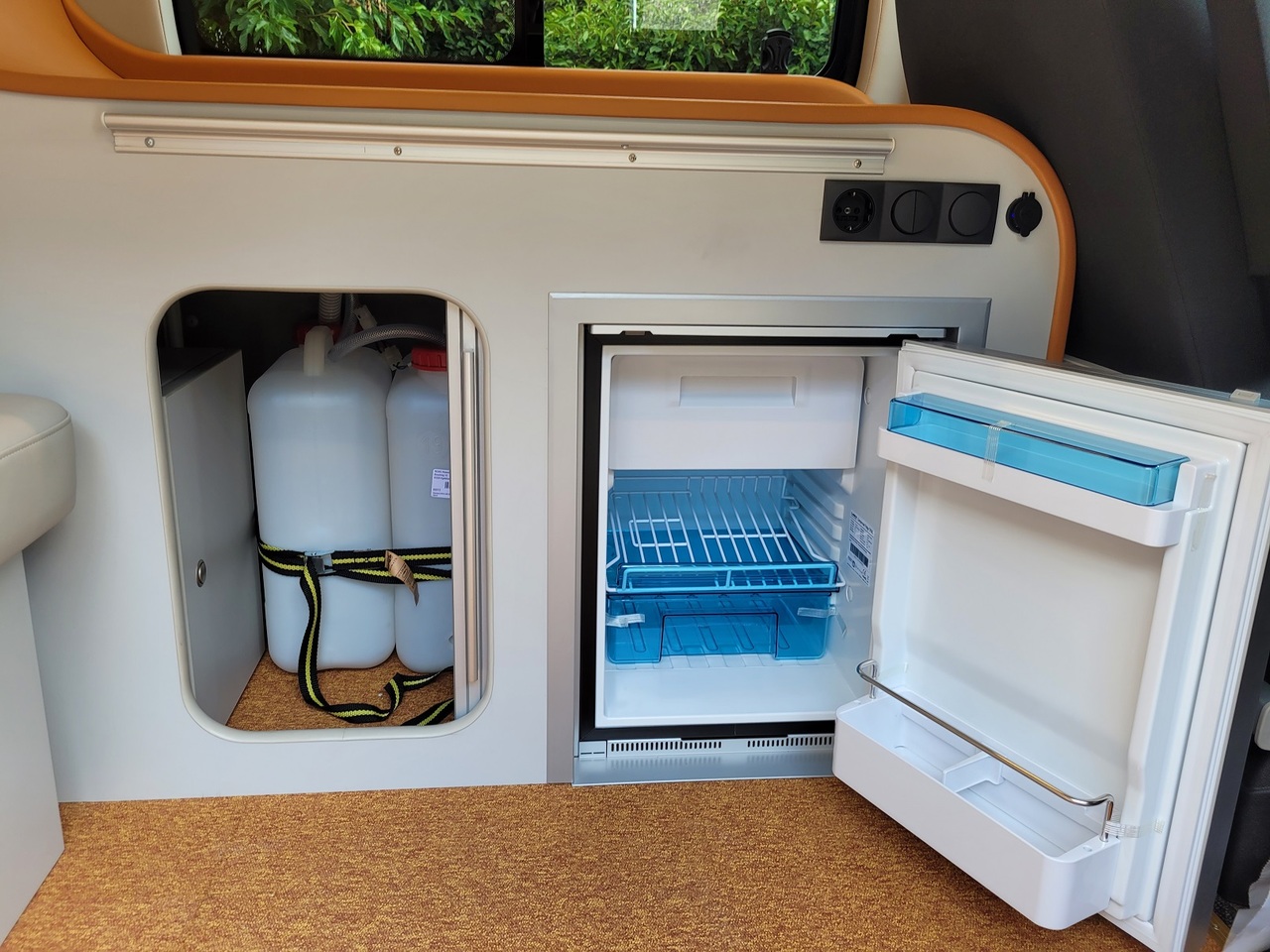 New Camper van VOLKSWAGEN transporter van amenage avec amenagement entierement neuf: picture 18