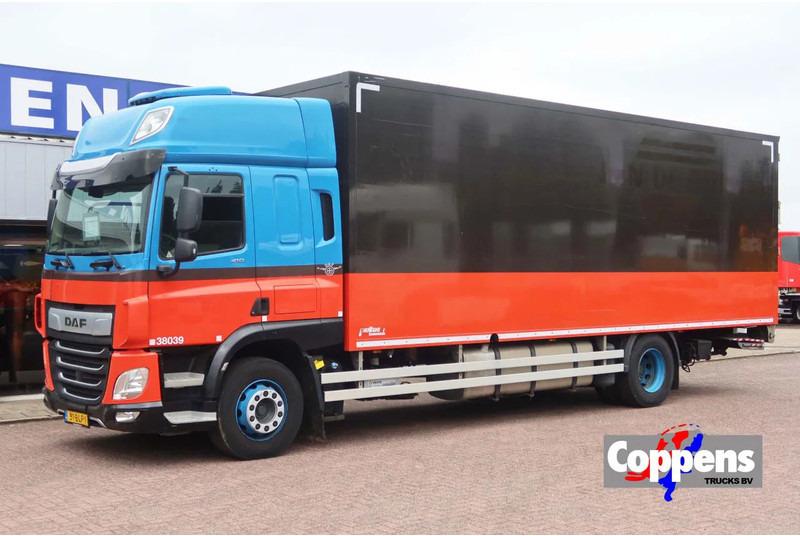 DAF CF 410 Bakwagen + Onderschuif klep - Box truck: picture 1 DAF CF 410 Bakwagen + Onderschuif klep - Box truck: picture 1