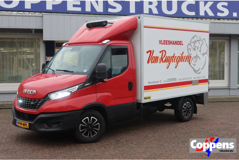 Iveco 35S 180 35 S 180 Hi-Matic - Refrigerated van: picture 1 Iveco 35S 180 35 S 180 Hi-Matic - Refrigerated van: picture 1