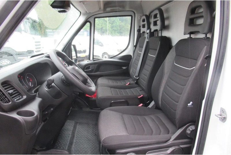 Iveco Daily 35C16 Bak+Klep Palfinger - Box van: picture 4 Iveco Daily 35C16 Bak+Klep Palfinger - Box van: picture 4