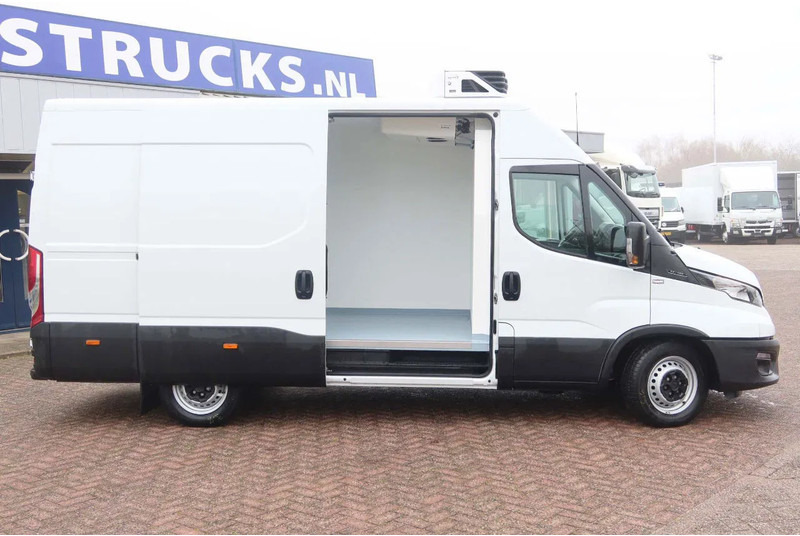 Iveco Daily 35S16 Koelen/vriezen/verwarmen Carrier Xarios 350 + nacht aansluiting 220 volt - Refrigerated van: picture 4 Iveco Daily 35S16 Koelen/vriezen/verwarmen Carrier Xarios 350 + nacht aansluiting 220 volt - Refrigerated van: picture 4