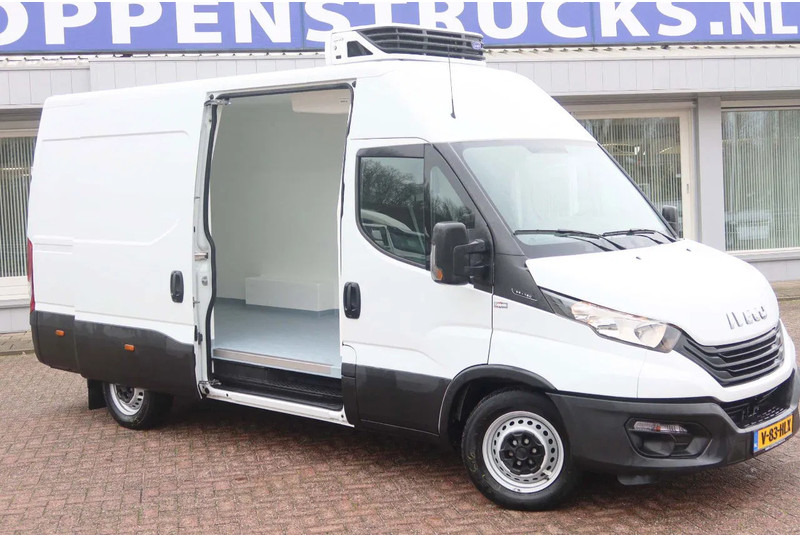 Iveco Daily 35S16 Koelen/vriezen/verwarmen Carrier Xarios 350 + nacht aansluiting 220 volt - Refrigerated van: picture 3 Iveco Daily 35S16 Koelen/vriezen/verwarmen Carrier Xarios 350 + nacht aansluiting 220 volt - Refrigerated van: picture 3
