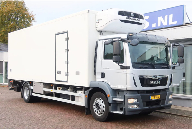MAN TGM 18.290 Full AIR Thermoking T 1200R Koel/Vries Bi-Temp + Dollandia klep 2500 KG+ extra accu set - Refrigerator truck: picture 2 MAN TGM 18.290 Full AIR Thermoking T 1200R Koel/Vries Bi-Temp + Dollandia klep 2500 KG+ extra accu set - Refrigerator truck: picture 2
