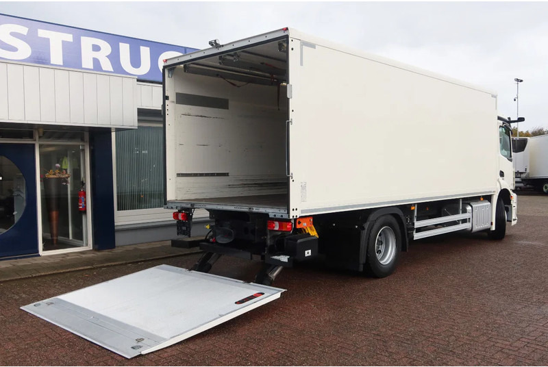 Box truck Mercedes-Benz Actros 1830 Bak + Dhollandia klep 2000 KG + rolstops.: picture 13 Box truck Mercedes-Benz Actros 1830 Bak + Dhollandia klep 2000 KG + rolstops.: picture 13