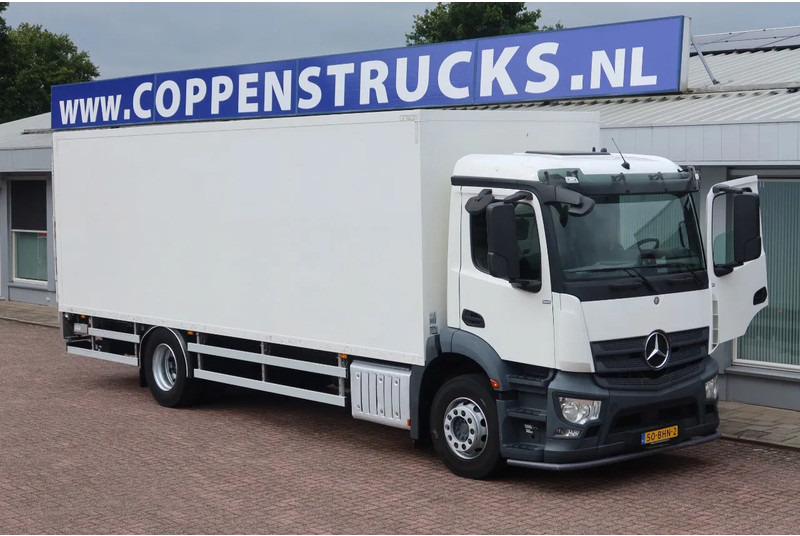 Mercedes-Benz Antos 1924 LL Bakwagen + laadklep 2500 kg - Box truck: picture 3 Mercedes-Benz Antos 1924 LL Bakwagen + laadklep 2500 kg - Box truck: picture 3