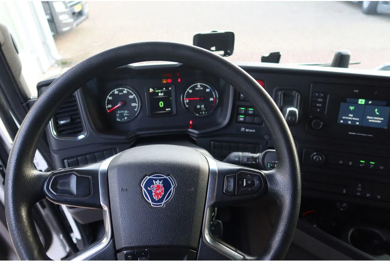 Box truck Scania P280 4x2 Bak + Dhollandia Klep 2000 KG: picture 9 Box truck Scania P280 4x2 Bak + Dhollandia Klep 2000 KG: picture 9