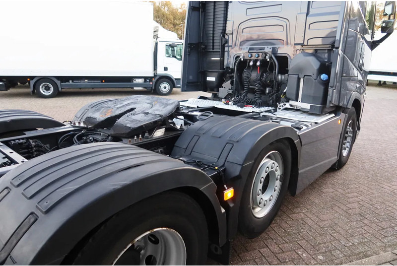 Volvo FH FH 500 Globetrotter Full Air suspension. - Tractor unit: picture 4 Volvo FH FH 500 Globetrotter Full Air suspension. - Tractor unit: picture 4