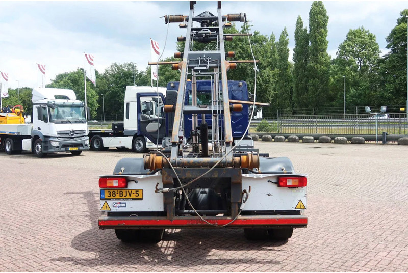 Volvo FE 280 Container / Kabelsysteem H.T.S Kabel, 15 ton, 575 cm 6 Cilinder - Cable system truck: picture 3 Volvo FE 280 Container / Kabelsysteem H.T.S Kabel, 15 ton, 575 cm 6 Cilinder - Cable system truck: picture 3