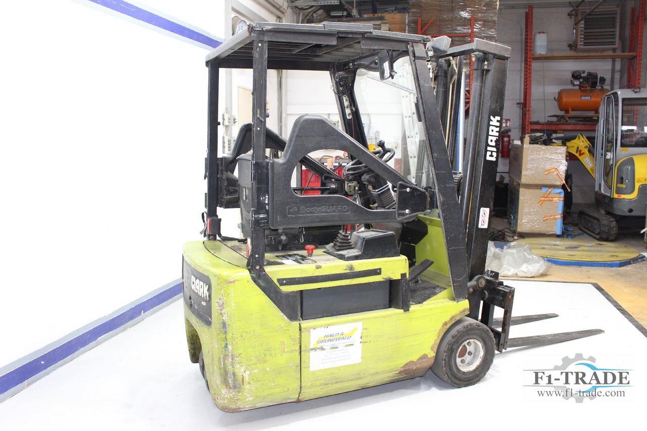 CLARK CTM 16 S - Electric forklift: picture 3 CLARK CTM 16 S - Electric forklift: picture 3