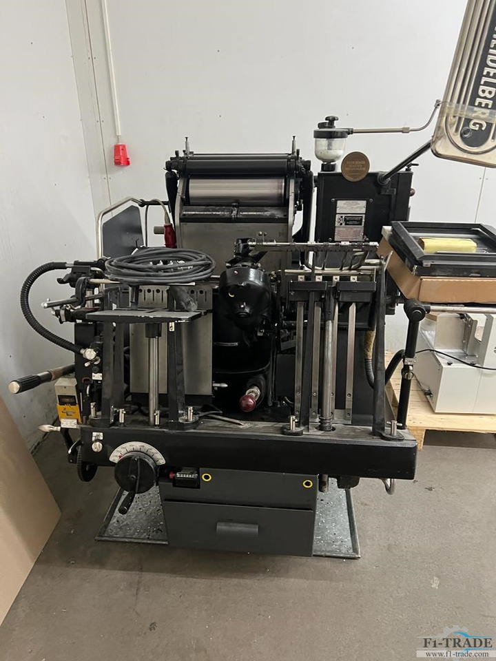 Heidelberg OHT - Paper cutting machine: picture 1 Heidelberg OHT - Paper cutting machine: picture 1