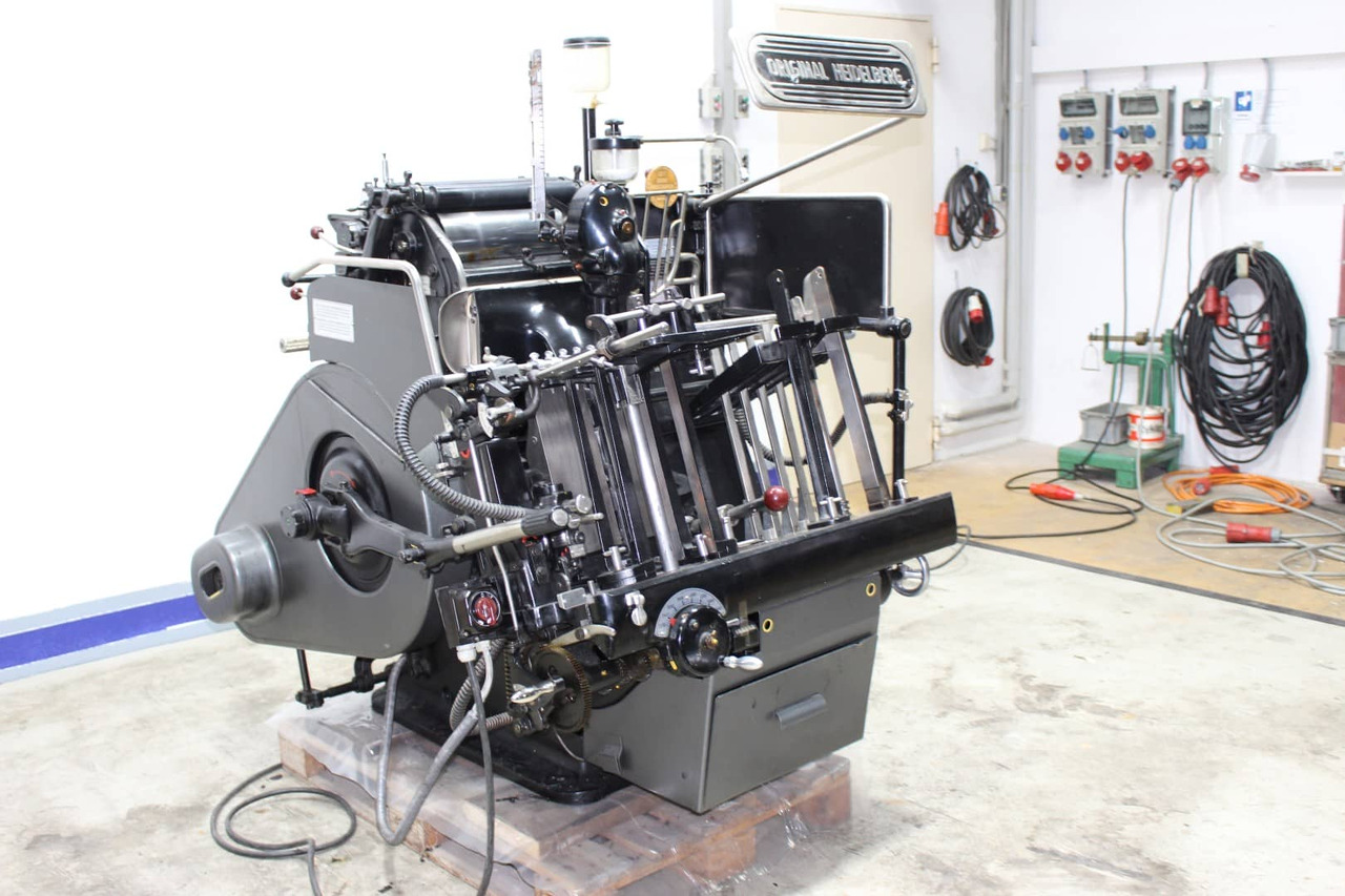 Heidelberg OHT - Paper cutting machine: picture 3 Heidelberg OHT - Paper cutting machine: picture 3