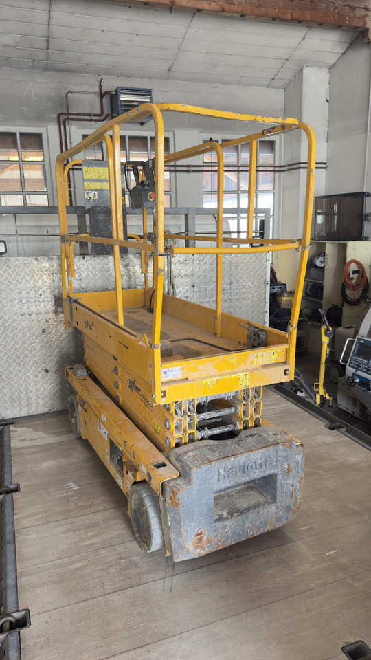HAULOTTE Optimum 8 AE - Scissor lift: picture 1 HAULOTTE Optimum 8 AE - Scissor lift: picture 1