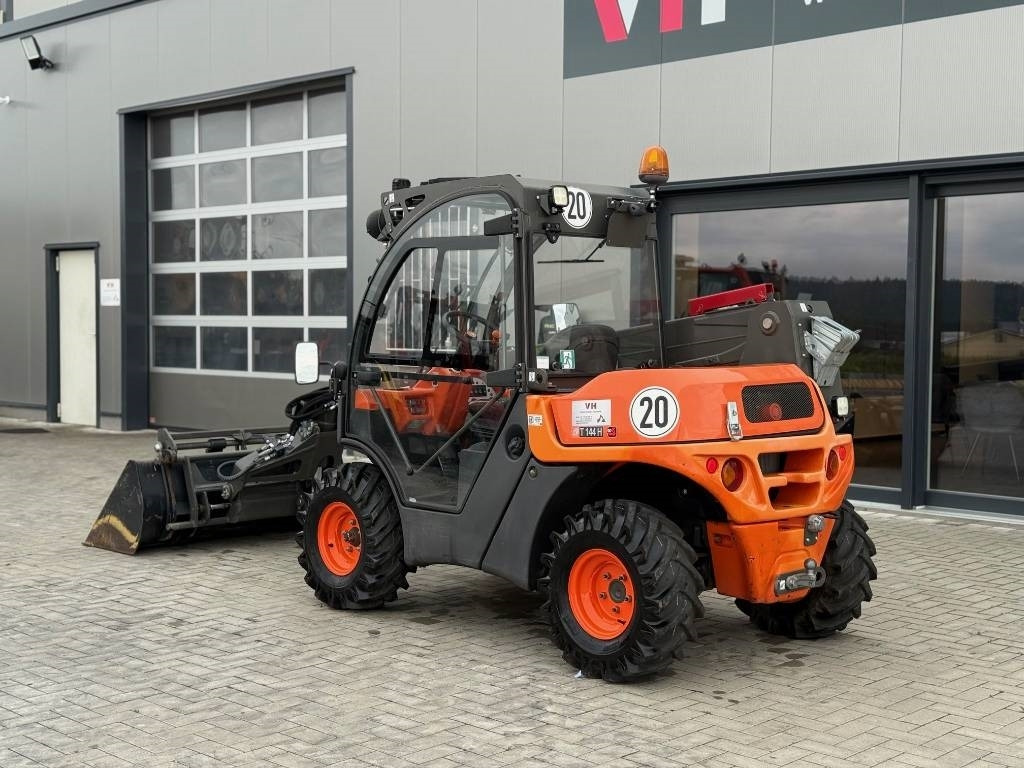 Ausa T 144  - Telescopic handler: picture 4 Ausa T 144  - Telescopic handler: picture 4