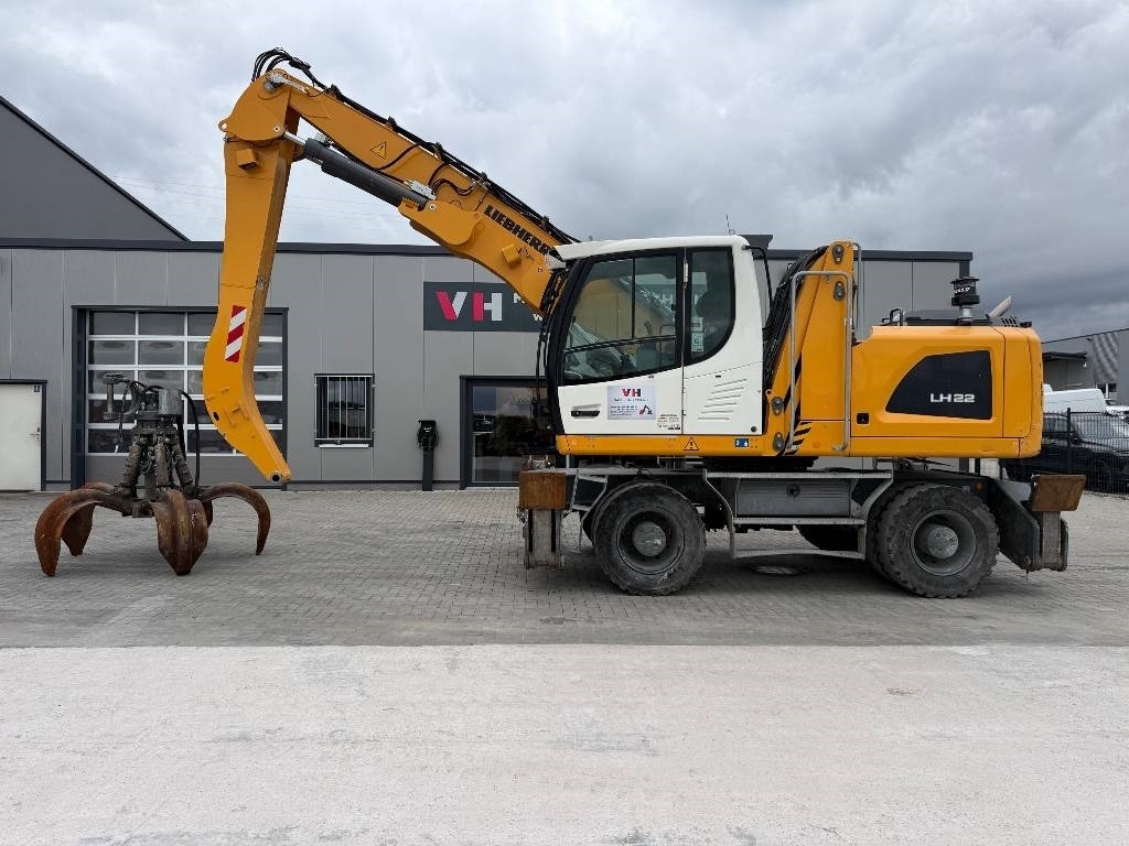 Liebherr LH 22 - Waste/ Industry handler: picture 2 Liebherr LH 22 - Waste/ Industry handler: picture 2