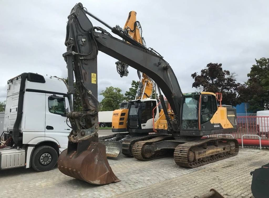 Volvo EC 300 E - Crawler excavator: picture 1 Volvo EC 300 E - Crawler excavator: picture 1