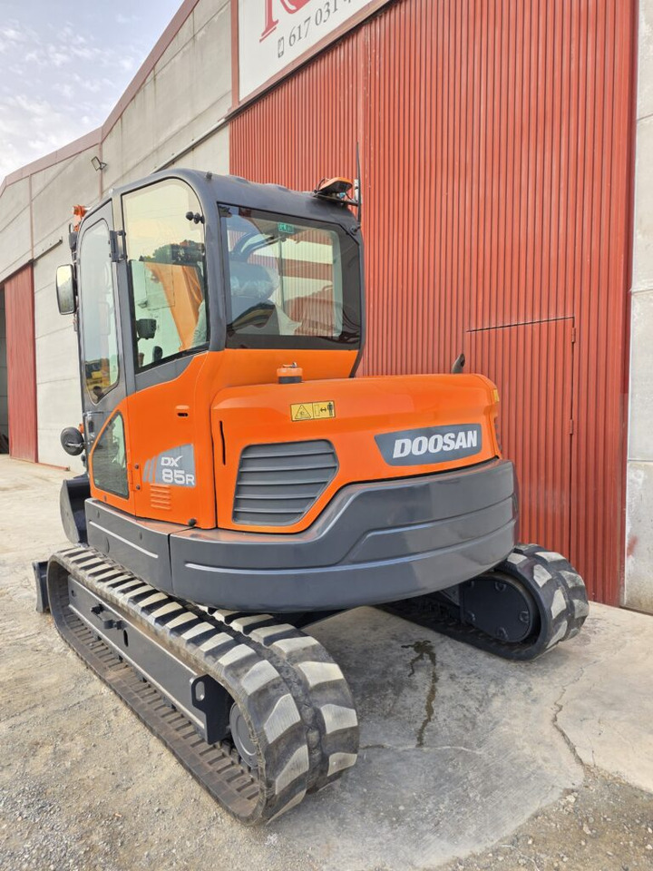 DOOSAN DX85R-3 - Mini excavator: picture 2 DOOSAN DX85R-3 - Mini excavator: picture 2