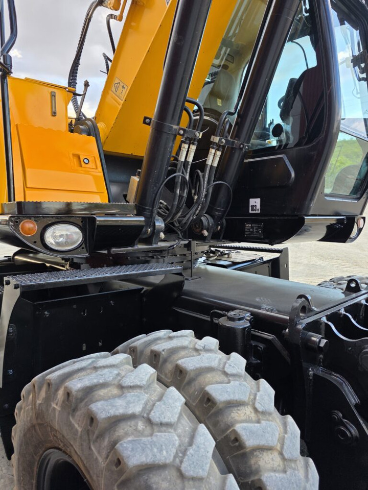 JCB JS200WT4 - Wheel excavator: picture 5 JCB JS200WT4 - Wheel excavator: picture 5