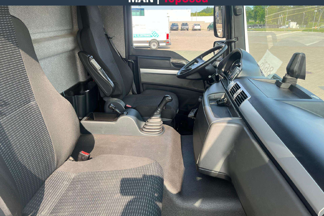 Refrigerator truck MAN TGM 18.250 4X2 Thermo King (8626): picture 11