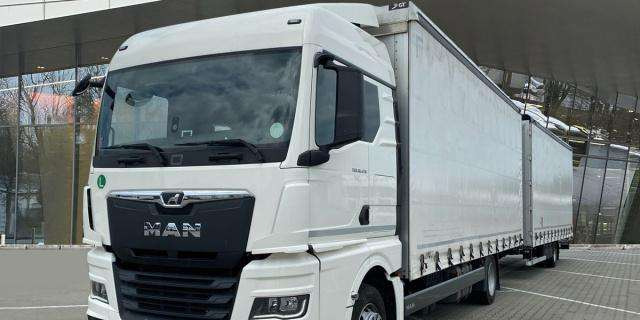 MAN TGX18.470 4x2 LL Retarder (8830) - Curtainsider truck: picture 1 MAN TGX18.470 4x2 LL Retarder (8830) - Curtainsider truck: picture 1