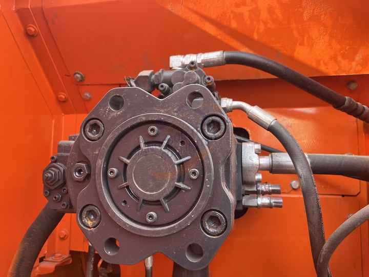 Best Selling DOOSAN excavator machine construction used machinery equipment dx225 DX60 DX70 DH60 DH220 used excavators in stock - Excavator: picture 4 Best Selling DOOSAN excavator machine construction used machinery equipment dx225 DX60 DX70 DH60 DH220 used excavators in stock - Excavator: picture 4