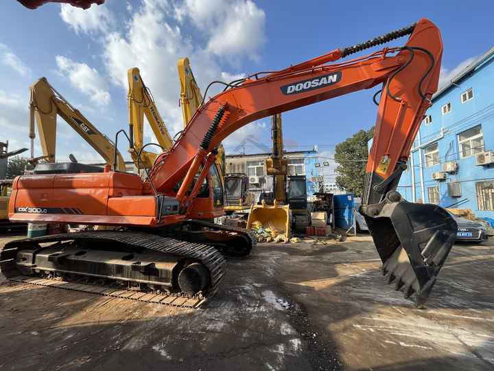 Best Selling DOOSAN excavator machine construction used machinery equipment dx225 DX60 DX70 DH60 DH220 used excavators in stock - Excavator: picture 5 Best Selling DOOSAN excavator machine construction used machinery equipment dx225 DX60 DX70 DH60 DH220 used excavators in stock - Excavator: picture 5