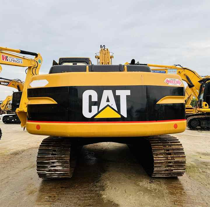 Caterpillar/cat Medium Used Excavator 20t Cat 320b,320c,320d Excavating Equipment With 0.8,1.0,1.2 Cbm Bucket Size In Shanghai - Crawler excavator: picture 2 Caterpillar/cat Medium Used Excavator 20t Cat 320b,320c,320d Excavating Equipment With 0.8,1.0,1.2 Cbm Bucket Size In Shanghai - Crawler excavator: picture 2