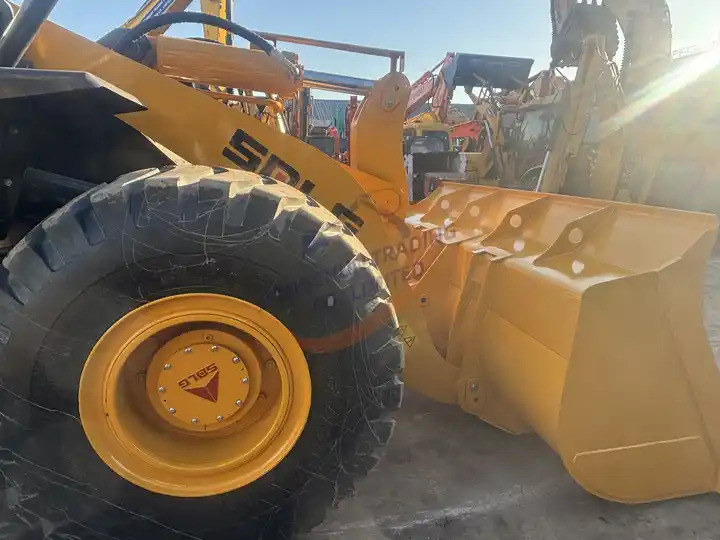 Excellent Performance Second hand Wheel Loader SDLG956 5TON Front Loader Made In China In Good Condition In Stock on Sale - Wheel loader: picture 5 Excellent Performance Second hand Wheel Loader SDLG956 5TON Front Loader Made In China In Good Condition In Stock on Sale - Wheel loader: picture 5