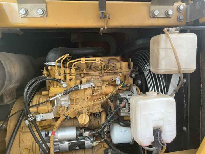 Good Price CAT 305.5E 307 308C 308D 308E 312D 315D 320C 320D Second Hand 7 Tons Used Mini Crawler Excavator For Sale - Mini excavator: picture 3 Good Price CAT 305.5E 307 308C 308D 308E 312D 315D 320C 320D Second Hand 7 Tons Used Mini Crawler Excavator For Sale - Mini excavator: picture 3