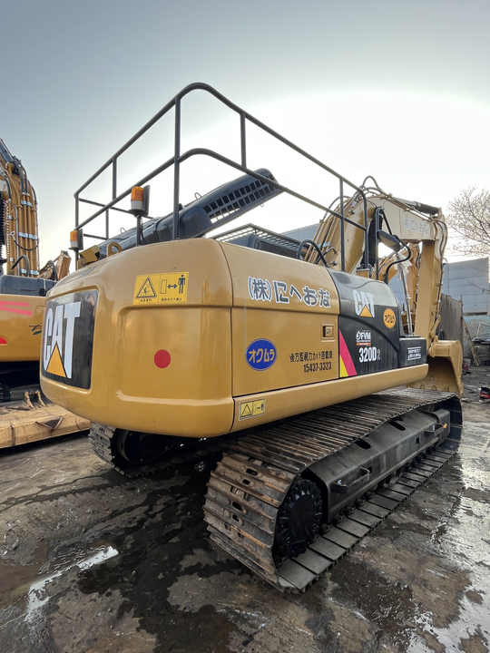 Good condition japan original low hour used hydraulic crawler cat 320 excavator cat 320d cat320d2 excavator in stock for sale - Crawler excavator: picture 4 Good condition japan original low hour used hydraulic crawler cat 320 excavator cat 320d cat320d2 excavator in stock for sale - Crawler excavator: picture 4
