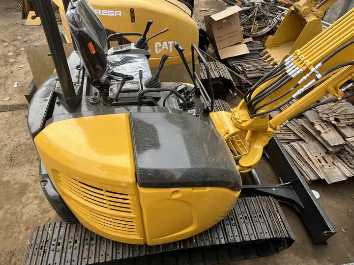 High Quality Competitive Price Used Excavator Pc35mr-2 in Good Condition for Sale - Crawler excavator: picture 3 High Quality Competitive Price Used Excavator Pc35mr-2 in Good Condition for Sale - Crawler excavator: picture 3
