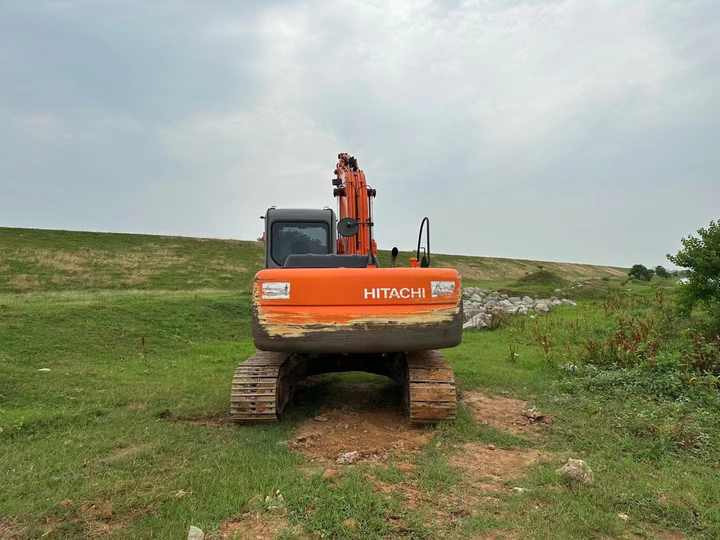 Hot sale Used Hitachi ZX120 digger 20ton Excavator second hand excavator - Crawler excavator: picture 3 Hot sale Used Hitachi ZX120 digger 20ton Excavator second hand excavator - Crawler excavator: picture 3
